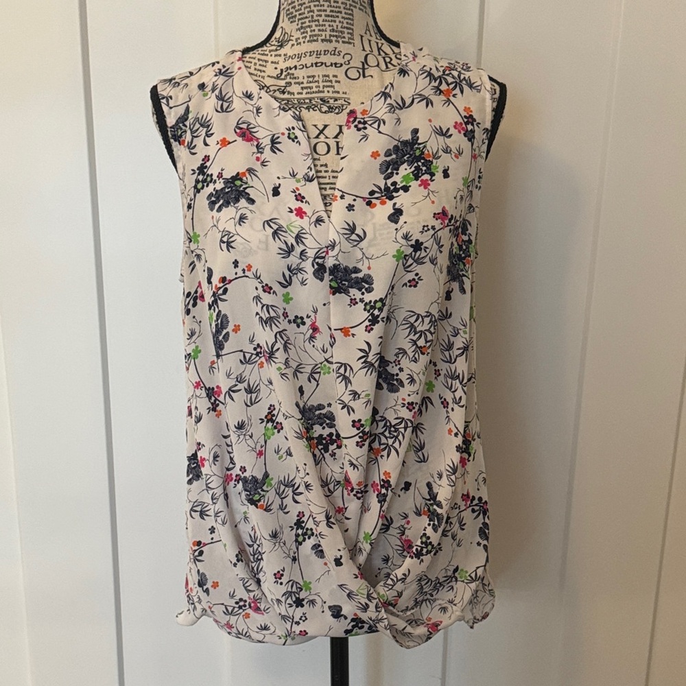 Laundry By Shelli Segal Ivory Floral Twist-Front Sleeveless Camisole